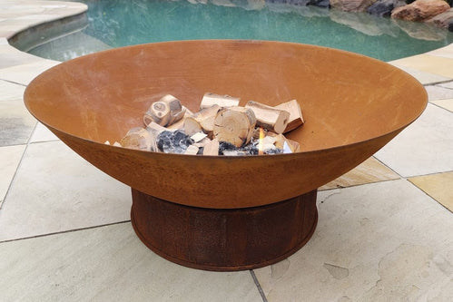 Greenlife Outdoor Fire Pit Cast Iron 600mm Deep Dish Bowl - Rust Patina